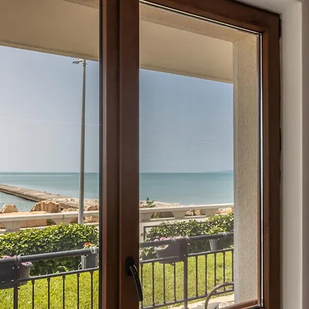 Apartment Caricia Complex Carpe Diem - Sea View & Free Parking