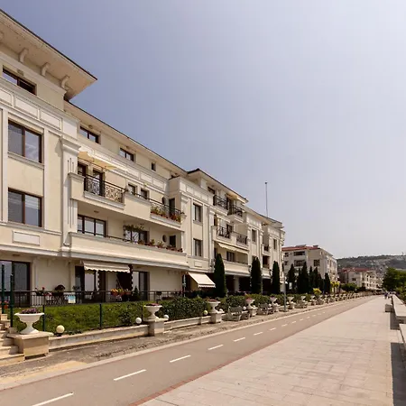 Διαμέρισμα Caricia Complex Carpe Diem - Sea View , Free Parking & Swimming Pool Μπαλτσίκ